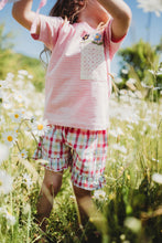 Load image into Gallery viewer, FLOWER POCKET T-SHIRT