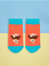 Load image into Gallery viewer, Bonnie the highland cow socks