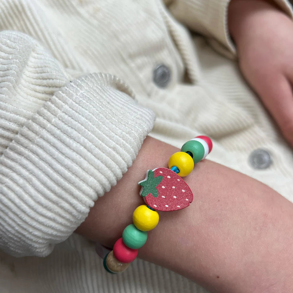 MAKE YOUR OWN STRAWBERRY BRACELET