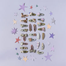 Load image into Gallery viewer, Fairytale Floral Fabric Clip Set